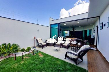 Casa &agrave; venda - 220m&sup2; - Jardim Alto da Bela Vista