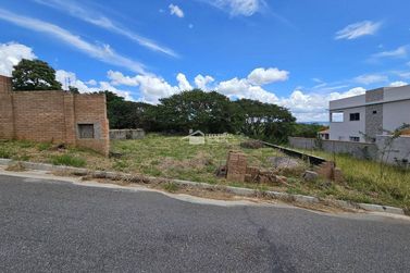 Terreno &agrave; venda - 250m&sup2; - Jardim Alto da Bela Vista