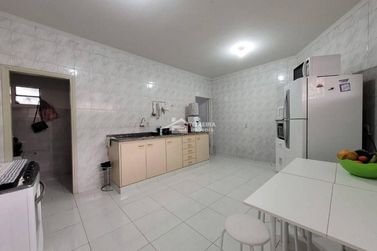 Casa &agrave; venda - 202m&sup2; - 