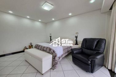 Apartamento &agrave; venda - 192m&sup2; - Centro