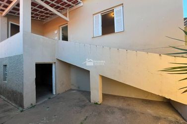 Casa para alugar - 203m&sup2; - Centro