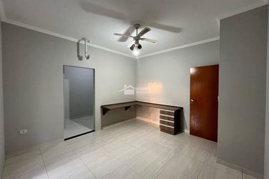 Sobrado &agrave; venda - 500m&sup2; - Jardim Mantiqueira II