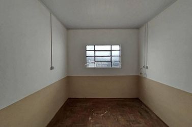 Casa &agrave; venda - 65m&sup2; - Centro