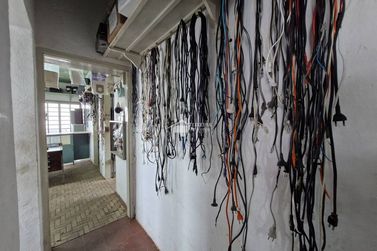 Sala Comercial &agrave; venda - 218m&sup2; - Centro
