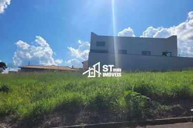 Terreno &agrave; venda - 300m&sup2; - Jardim Mantiqueira