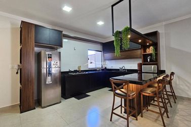 Casa &agrave; venda - 150m&sup2; - Jardim Panorama