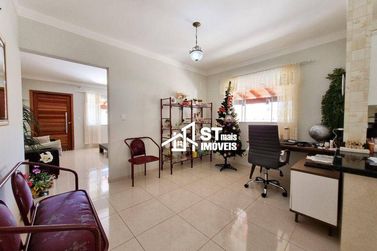 Casa &agrave; venda - 500m&sup2; - Centro