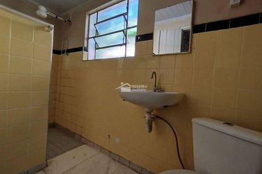 Casa &agrave; venda - 65m&sup2; - Centro