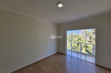 Casa &agrave; venda - 240m&sup2; - Jardim Alto da Serra