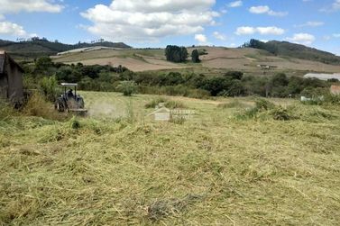 Terreno &agrave; venda - 2215m&sup2; - Zona Rural