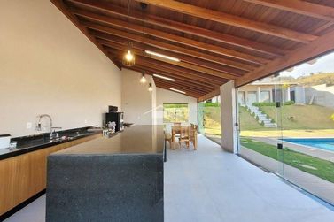 Ch&aacute;cara &agrave; venda - 302m&sup2; - Palestrina