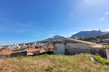 Terreno &agrave; venda - 900m&sup2; - Pirapitinga