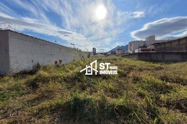 Terreno &agrave; venda - 360m&sup2; - Vila Mosconi