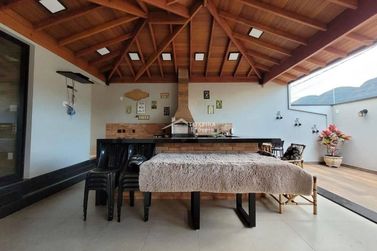 Casa &agrave; venda - 148m&sup2; - Portal da Mantiqueira