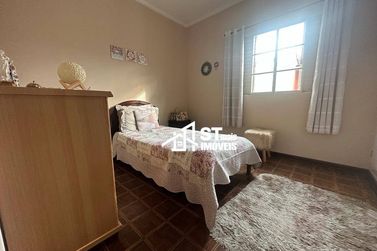 Casa &agrave; venda - 300m&sup2; - Centro