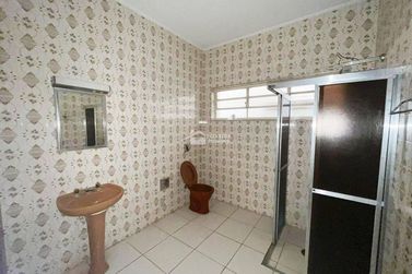 Casa para alugar - 180m&sup2; - Centro