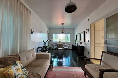 Casa &agrave; venda - 334m&sup2; - Centro