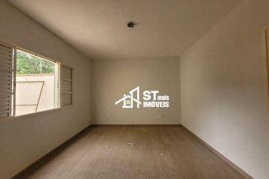 Casa &agrave; venda - 220m&sup2; - Centro