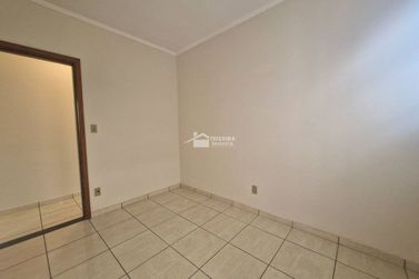 Apartamento para alugar - 193m&sup2; - Centro