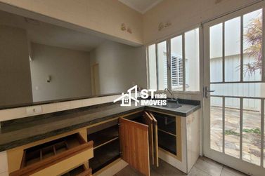 Casa &agrave; venda - 220m&sup2; - Centro