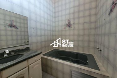 Casa &agrave; venda - 220m&sup2; - Centro