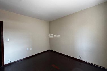 Casa &agrave; venda - 274m&sup2; - Centro