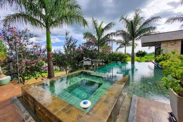 Casa &agrave; venda - 450m&sup2; - Condom&iacute;nio Recanto Verde