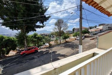 Sobrado &agrave; venda - 150m&sup2; - Pirapitinga