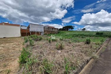 Terreno &agrave; venda - Jardim Mirante