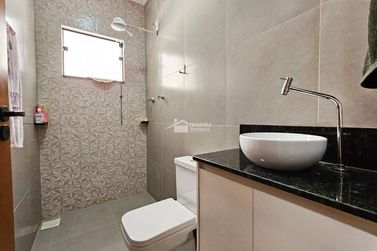 Casa &agrave; venda - 100m&sup2; - Santo Ant&ocirc;nio de Lisboa