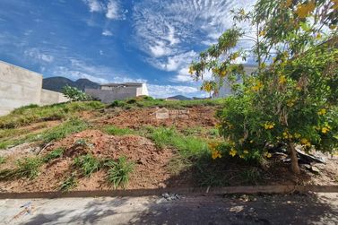 Terreno &agrave; venda - Portal da Mantiqueira