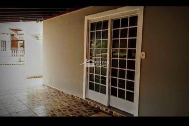 Casa &agrave; venda - 198m&sup2; - Clube Uva