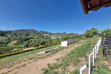 Ch&aacute;cara &agrave; venda - 100m&sup2; - Bairro Santa Luzia