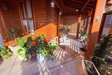 Casa &agrave; venda - 240m&sup2; - Jardim Panorama