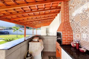 Ch&aacute;cara &agrave; venda - 150m&sup2; - Zona Rural