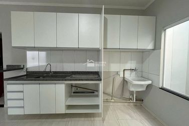 Sobrado &agrave; venda - 500m&sup2; - Jardim Mantiqueira II