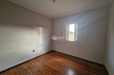 Casa para alugar - 140m&sup2; - Vila Tiradentes