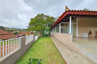 Casa &agrave; venda - 260m&sup2; - Clube Uva