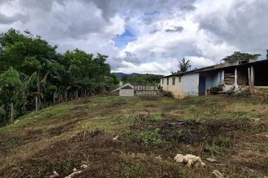 Terreno &agrave; venda - 30500m&sup2; - 