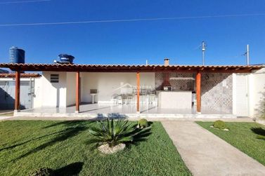 Ch&aacute;cara &agrave; venda - 150m&sup2; - Zona Rural