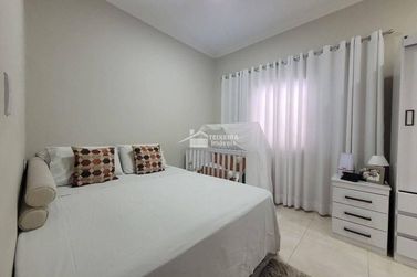 Casa &agrave; venda - 150m&sup2; - Jardim Mirante