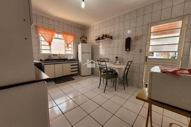 Casa &agrave; venda - 180m&sup2; - Jardim Alvorada