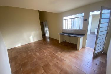 Casa para alugar - CENTRO 