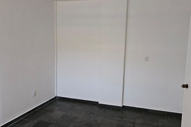 Apartamento para alugar - 80m&sup2; - Andradas