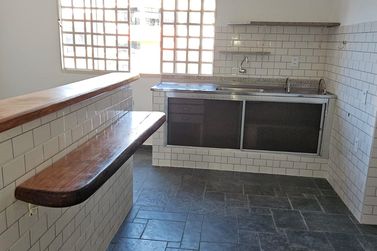 Apartamento para alugar - 80m&sup2; - Andradas
