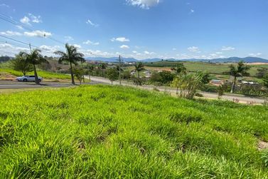 Ch&aacute;cara &agrave; venda - 1000m&sup2; - Contendas