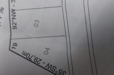 Terreno &agrave; venda - 300m&sup2; - Atr&aacute;s do Alcides Mosconi 
