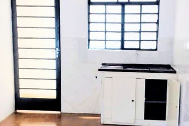 Apartamento para alugar - 100m&sup2; - Jardim Murtele
