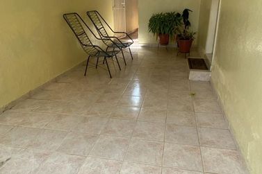 Casa &agrave; venda - 90m&sup2; - centro