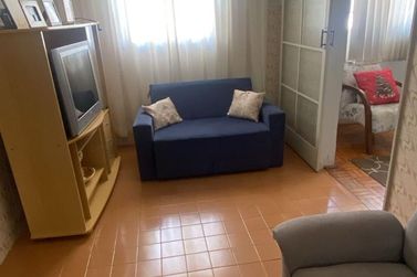 Casa &agrave; venda - 90m&sup2; - centro